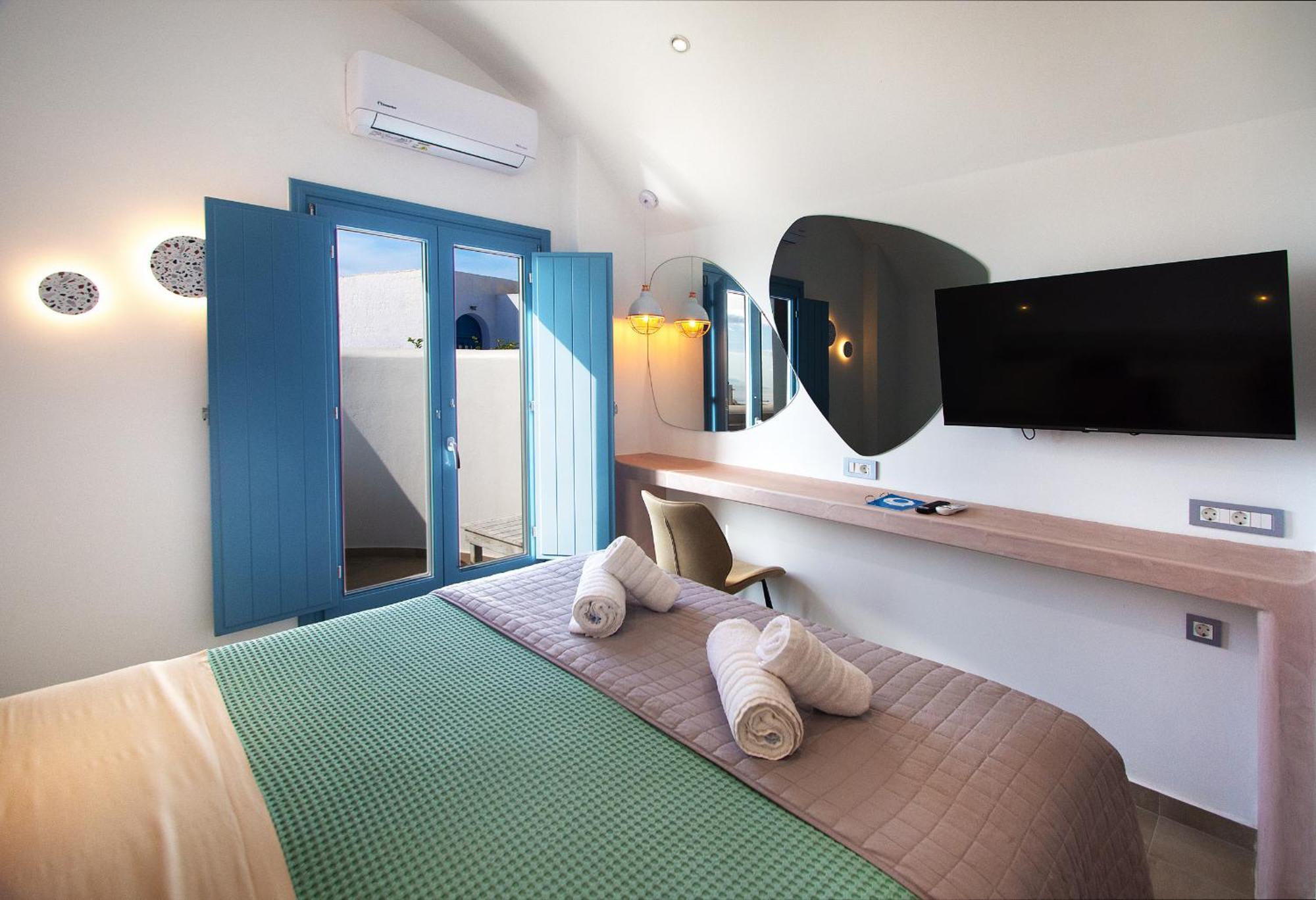 Aegean Blue Suites Pýrgos Buitenkant foto